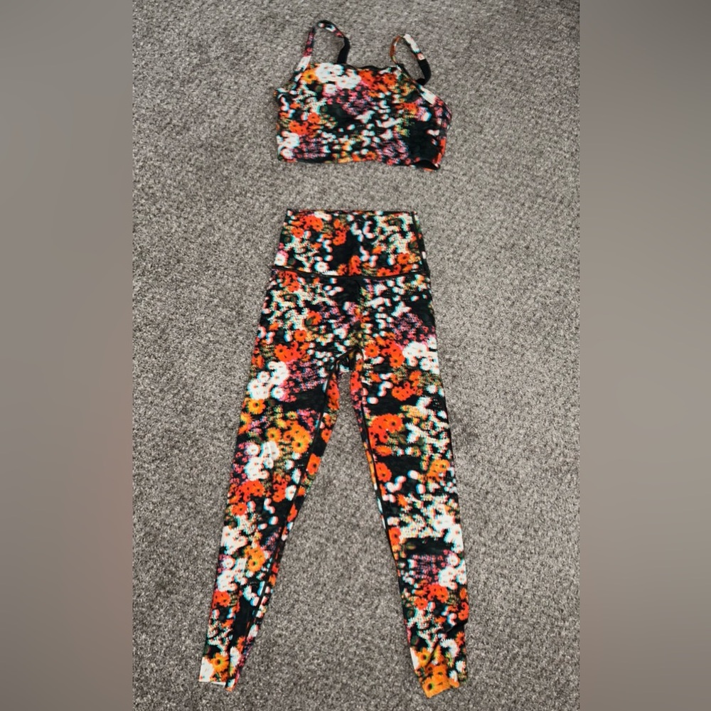 Aerie 2 piece goals floral workout set